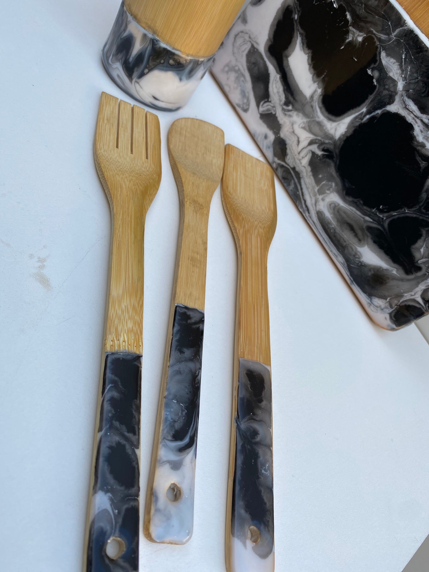 Bamboo wood resin coated kitchen utensil set