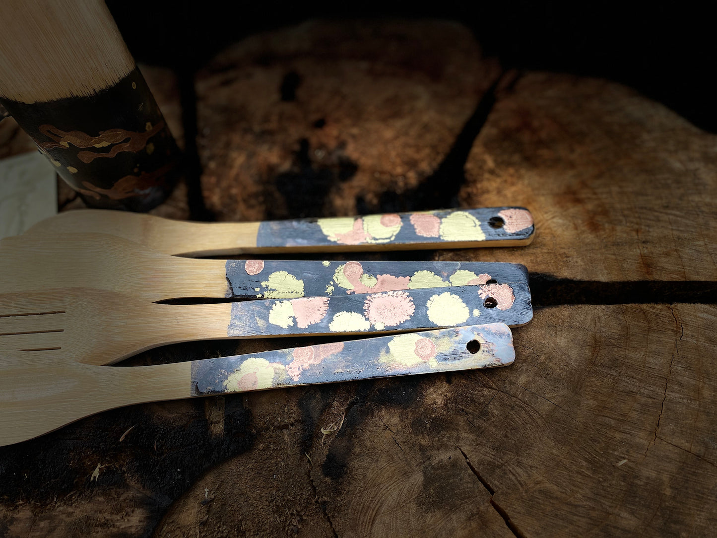 Bamboo wood resin coated kitchen utensil set